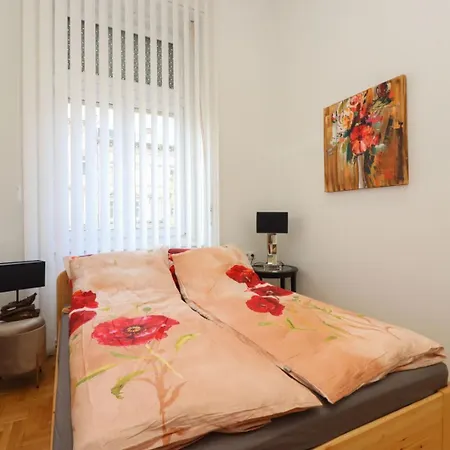 Ziti Citi Apartment *