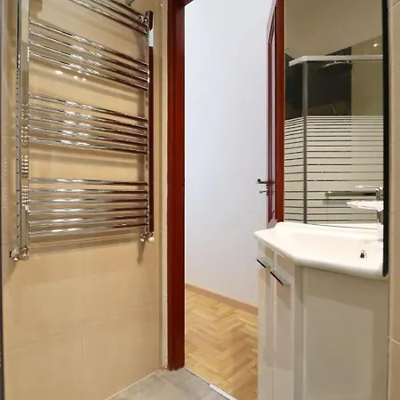 Ziti Citi * بودابست
