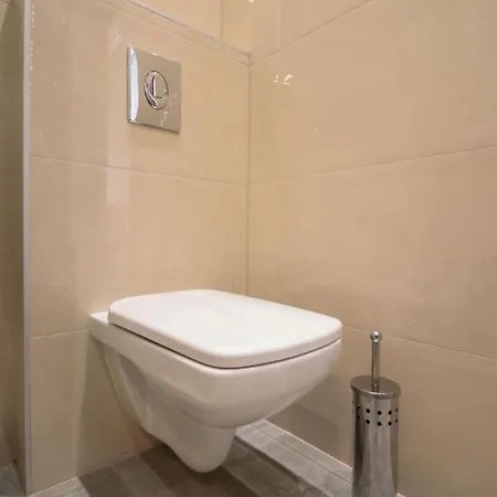 Ziti Citi بودابست